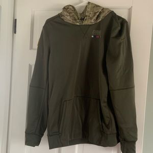 Giants with this Salute to Service sweatshirt